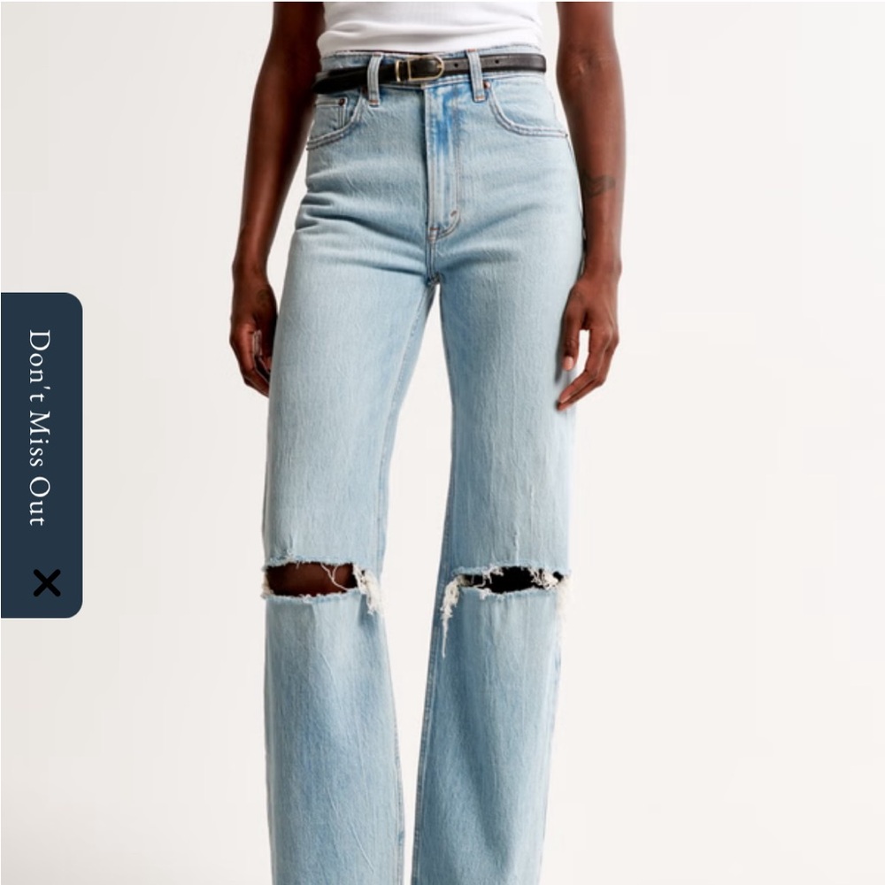 Abercrombie & Fitch - The 90’s Relaxed Jean High Rise